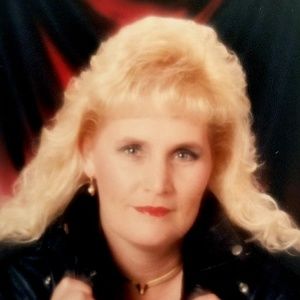 Meet your Posher, Pamela